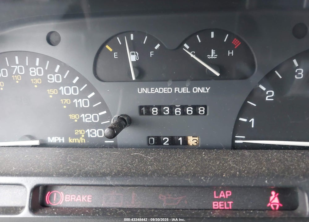 1993 SATURN SL2 VIN: 1G8ZJ5579PZ112996