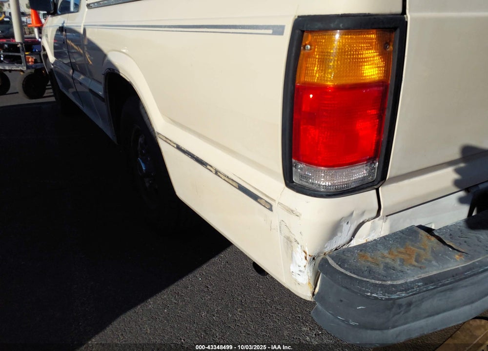 1986 MAZDA B2000 LONG BED VIN: JM2UF311XG0587421