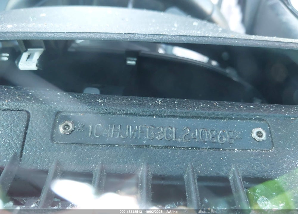 2016 JEEP WRANGLER UNLIMITED VIN: 1C4HJWFG3GL240868