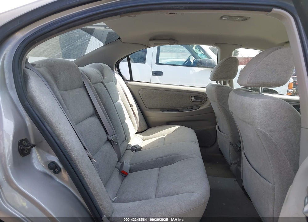 2003 NISSAN MAXIMA GXE VIN: JN1DA31D83T514153