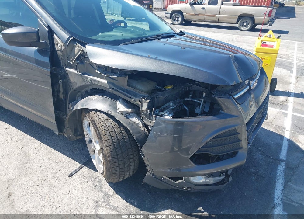 2016 FORD ESCAPE VIN: 1FMCU0GXXGUB54220