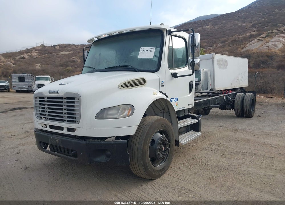 2011 FREIGHTLINER M2 106 MEDIUM DUTY VIN: 1FVACWBSXBDBD0878