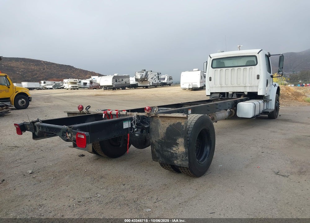 2011 FREIGHTLINER M2 106 MEDIUM DUTY VIN: 1FVACWBSXBDBD0878