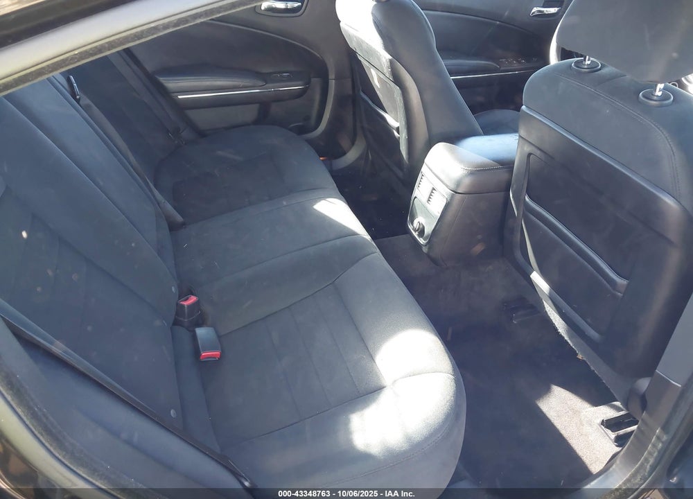 2011 DODGE CHARGER VIN: 2B3CL3CG4BH511693