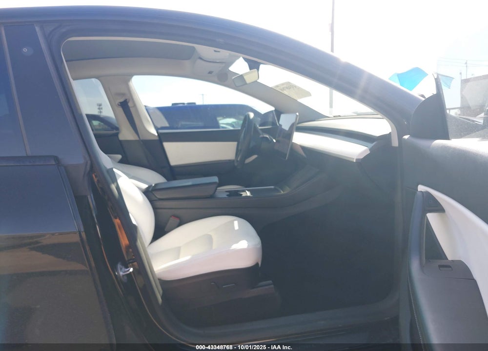 2021 TESLA MODEL Y LONG RANGE DUAL MOTOR ALL-WHEEL DRIVE VIN: 5YJYGDEE0MF187161