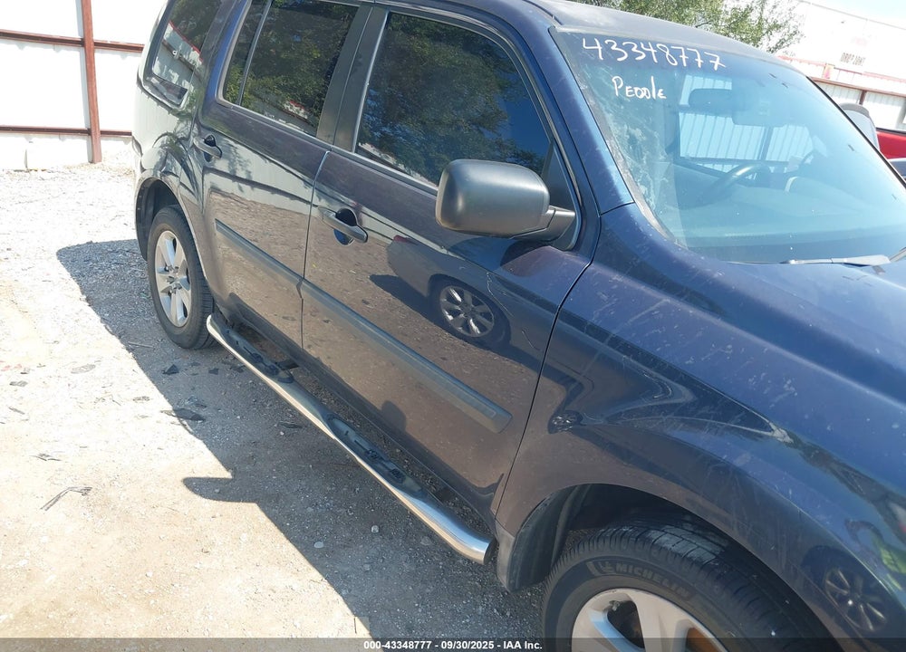 2012 HONDA PILOT LX VIN: 5FNYF3H26CB001023