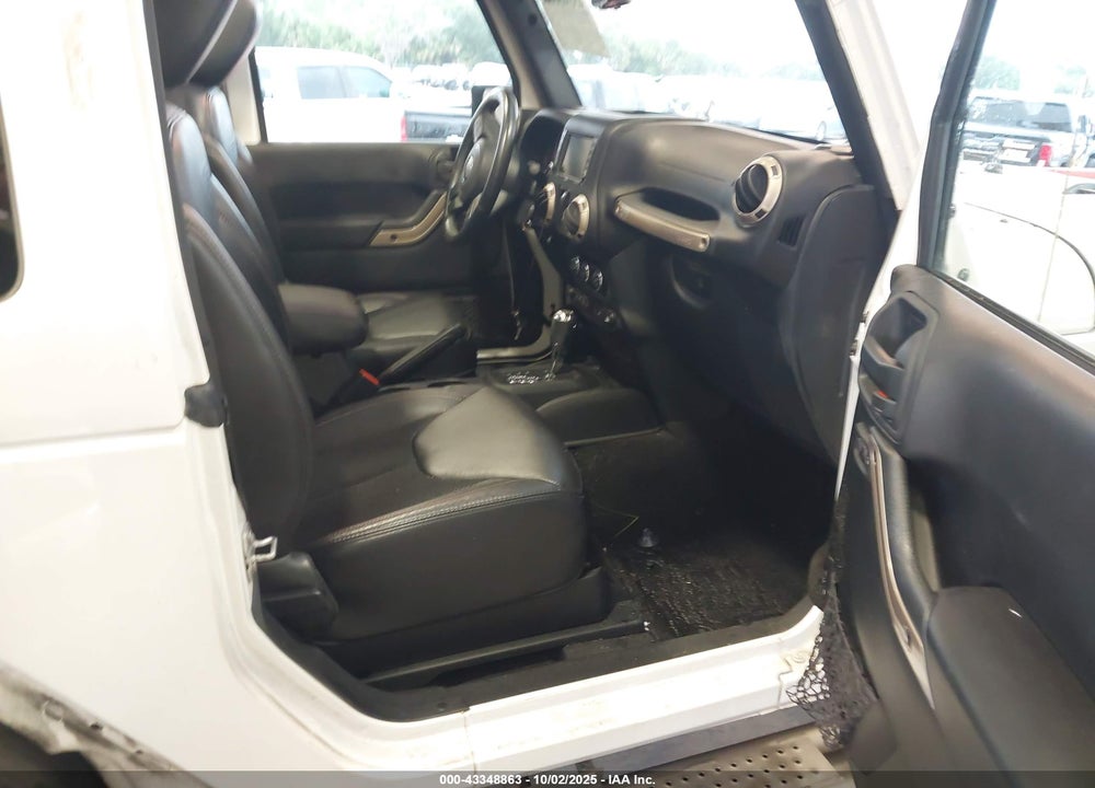 2017 JEEP WRANGLER / VIN: 1C4GJWBG9HL554365