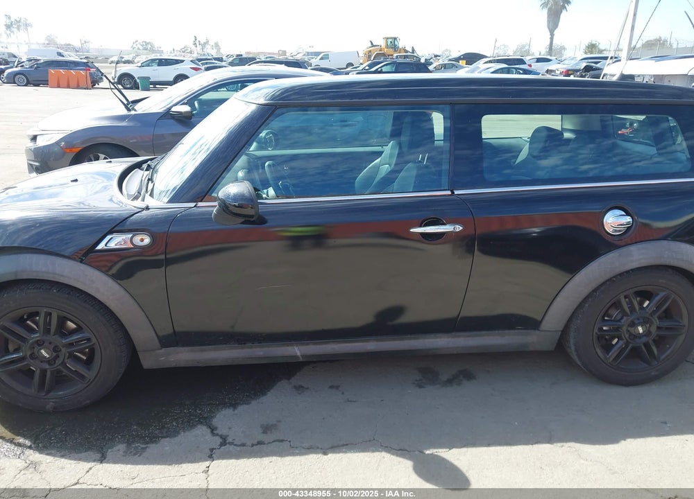 2013 MINI COOPER CLUBMAN VIN: WMWZG3C50DT576054