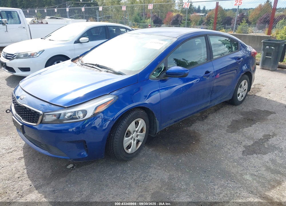 2017 KIA FORTE VIN: 3KPFL4A75HE123591