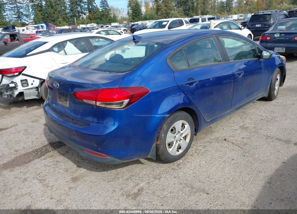 2017 KIA FORTE VIN: 3KPFL4A75HE123591