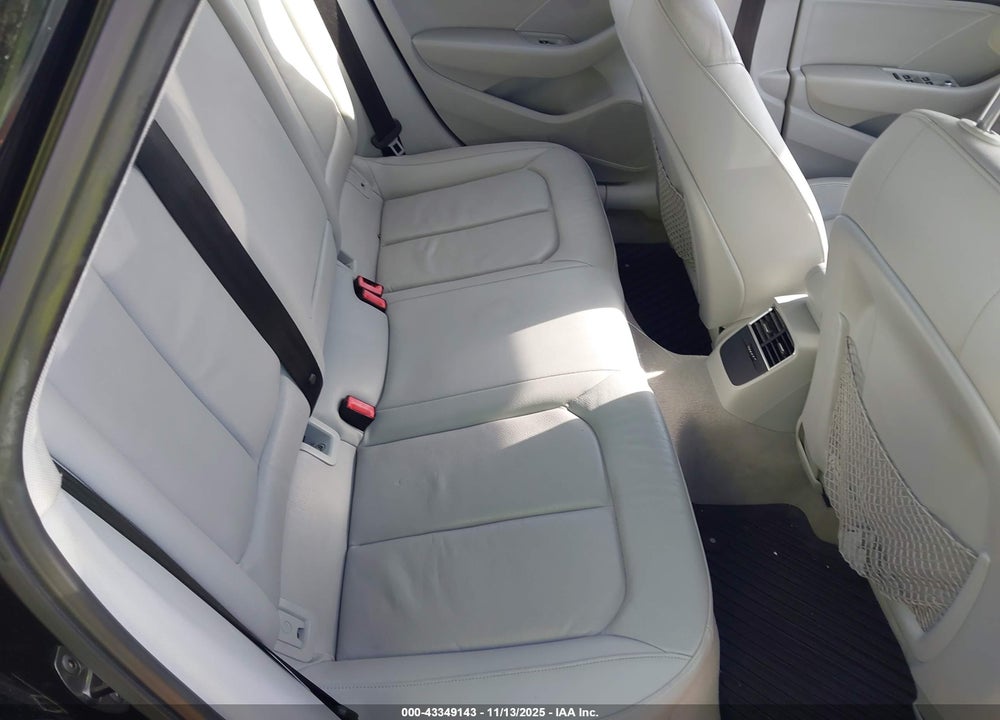 2015 AUDI A3 1.8T PREMIUM VIN: WAUACGFF1F1058392
