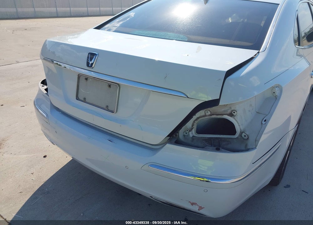 2013 HYUNDAI EQUUS VIN: KMHGH4JH5DU067643