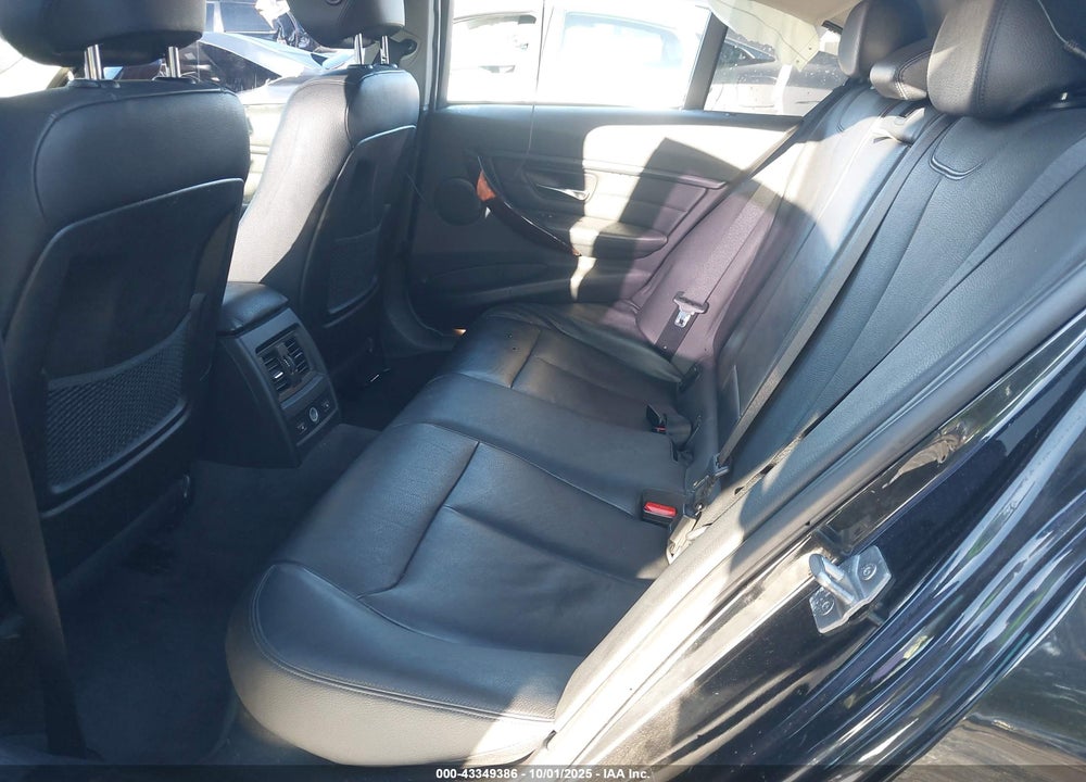 2015 BMW 3 SERIES VIN: WBA3B5G53FNS17041