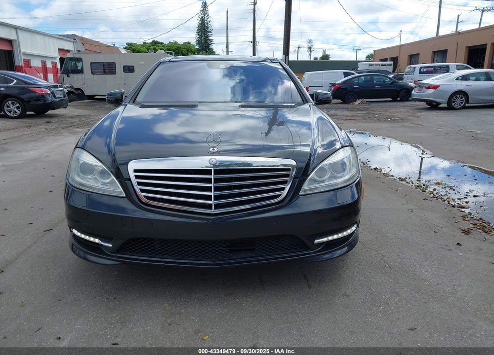 2011 MERCEDES-BENZ S 550 VIN: WDDNG7BB4BA386594