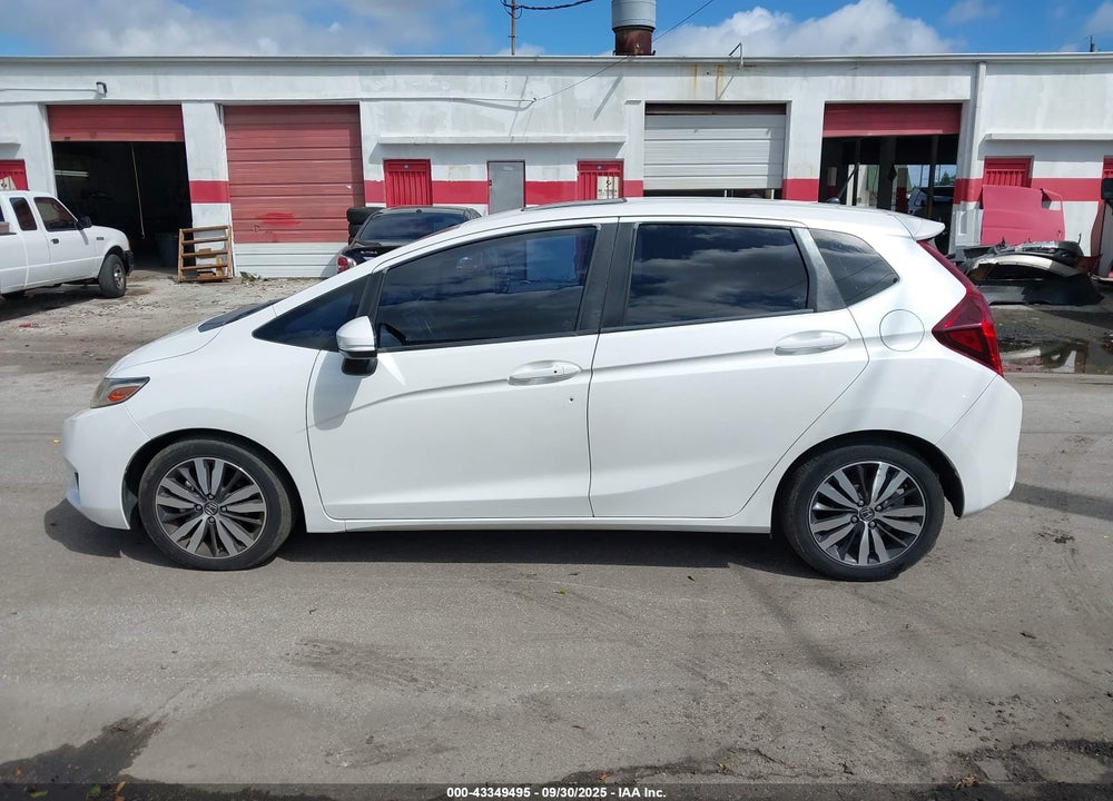 2017 HONDA FIT VIN: JHMGK5H77HS021224