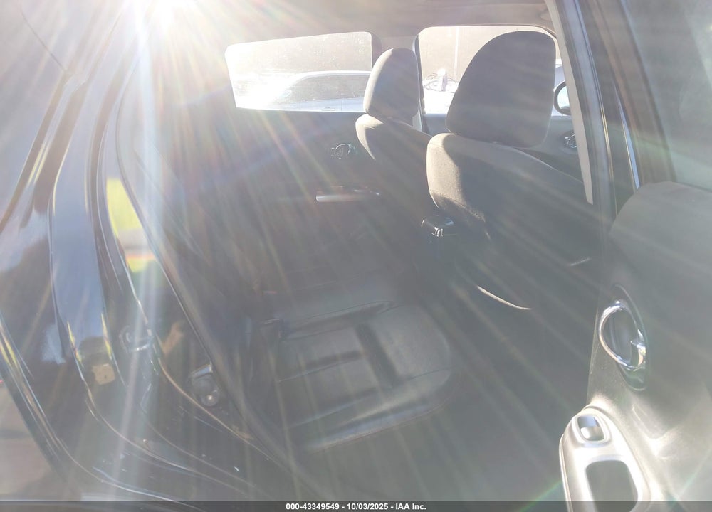 2011 NISSAN JUKE VIN: JN8AF5MV4BT010204