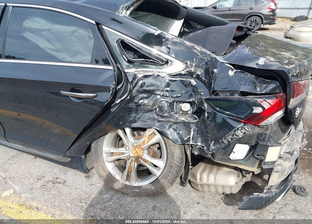 2018 HYUNDAI SONATA VIN: 5NPE34AF9JH718268
