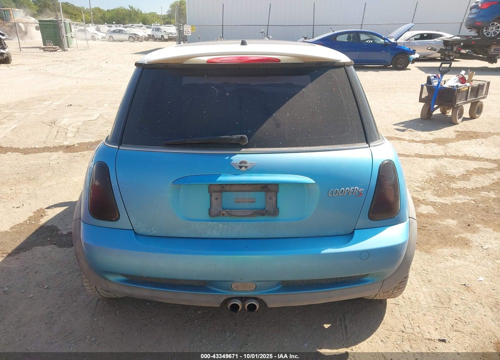 2003 MINI COOPER S VIN: WMWRE33483TD74108