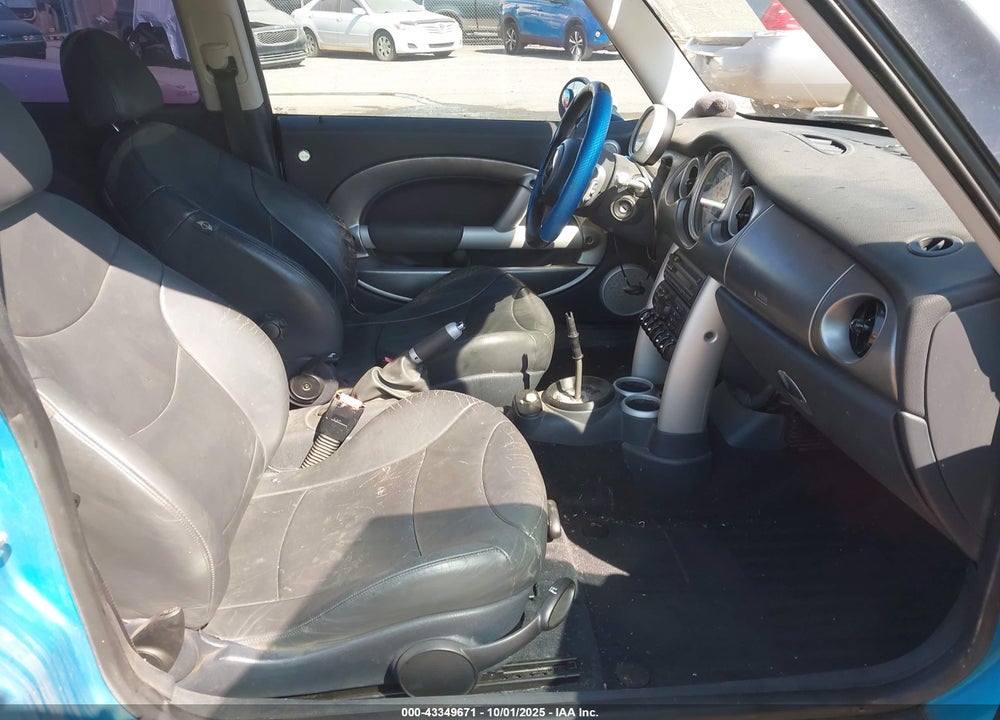 2003 MINI COOPER S VIN: WMWRE33483TD74108