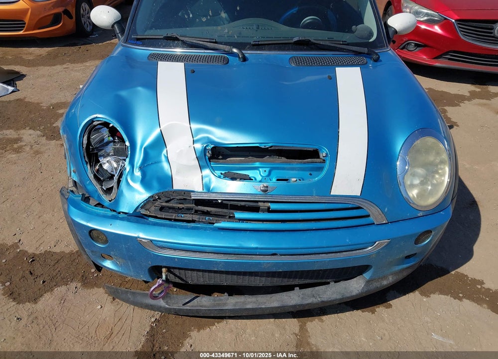 2003 MINI COOPER S VIN: WMWRE33483TD74108