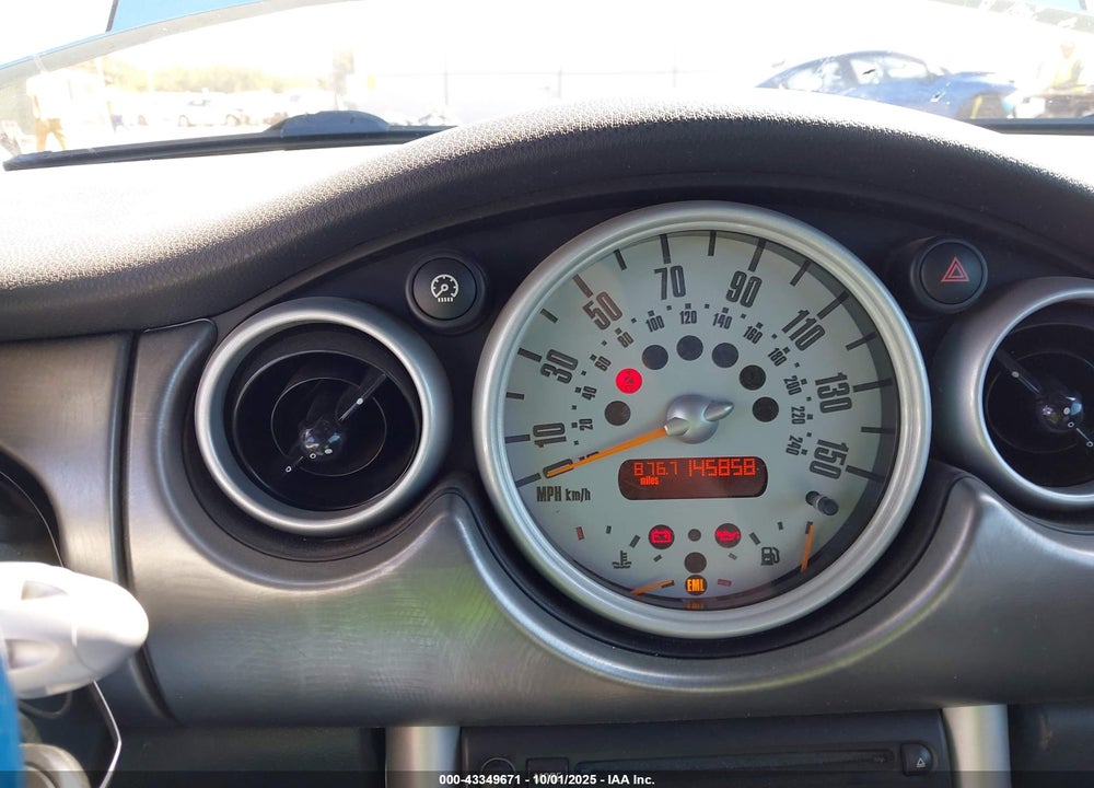2003 MINI COOPER S VIN: WMWRE33483TD74108