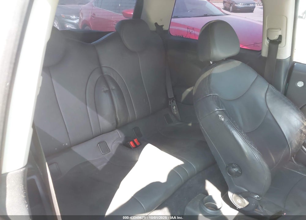 2003 MINI COOPER S VIN: WMWRE33483TD74108