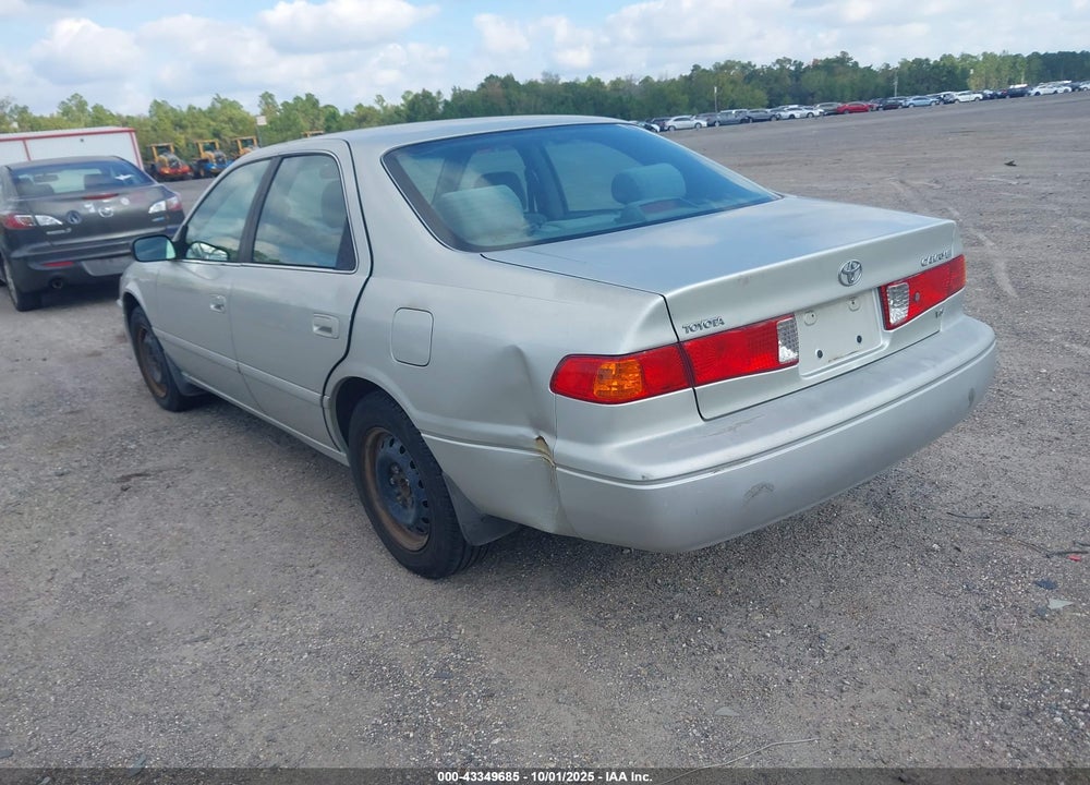 2000 TOYOTA CAMRY LE V6 VIN: 4T1BF22K7YU104440