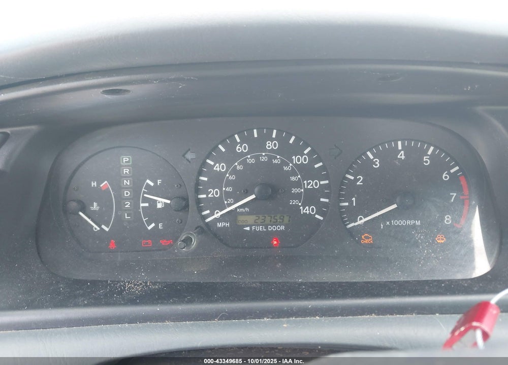 2000 TOYOTA CAMRY LE V6 VIN: 4T1BF22K7YU104440