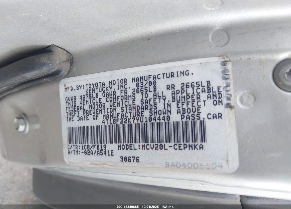 2000 TOYOTA CAMRY LE V6 VIN: 4T1BF22K7YU104440