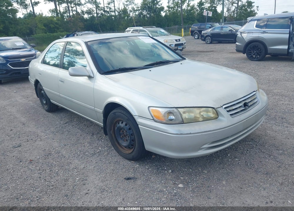 2000 TOYOTA CAMRY LE V6 VIN: 4T1BF22K7YU104440