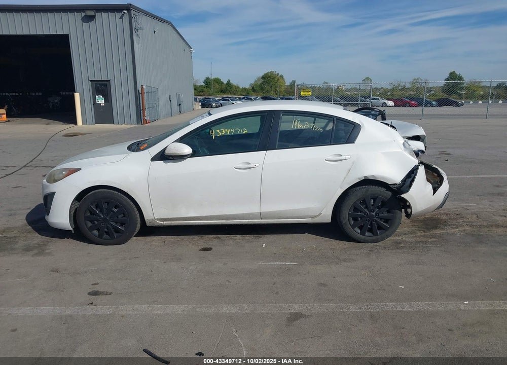 2010 MAZDA 3 I SPORT VIN: JM1BL1SF1A1281129