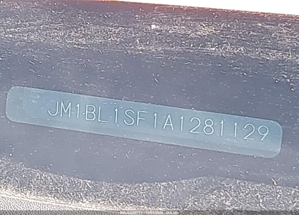 2010 MAZDA 3 I SPORT VIN: JM1BL1SF1A1281129
