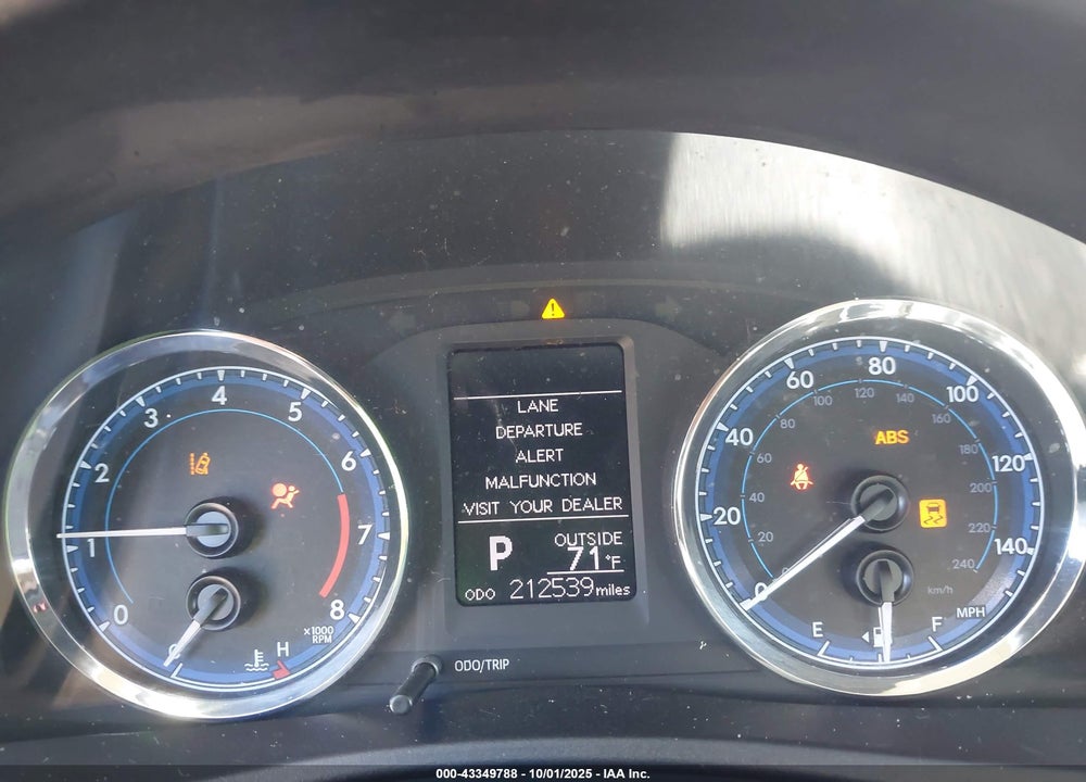 2018 TOYOTA COROLLA VIN: 2T1BURHE8JC101909