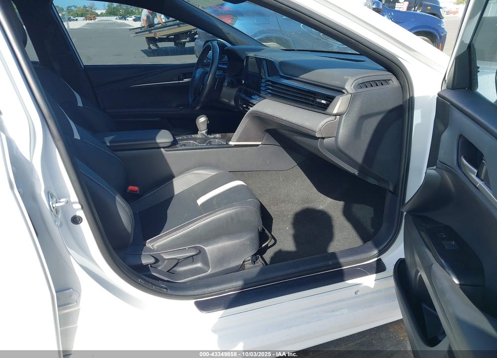 2025 TOYOTA CAMRY VIN: 4T1DAACK1SU502802