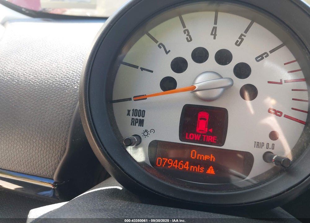 2013 MINI COUNTRYMAN VIN: WMWZB3C51DWM31764