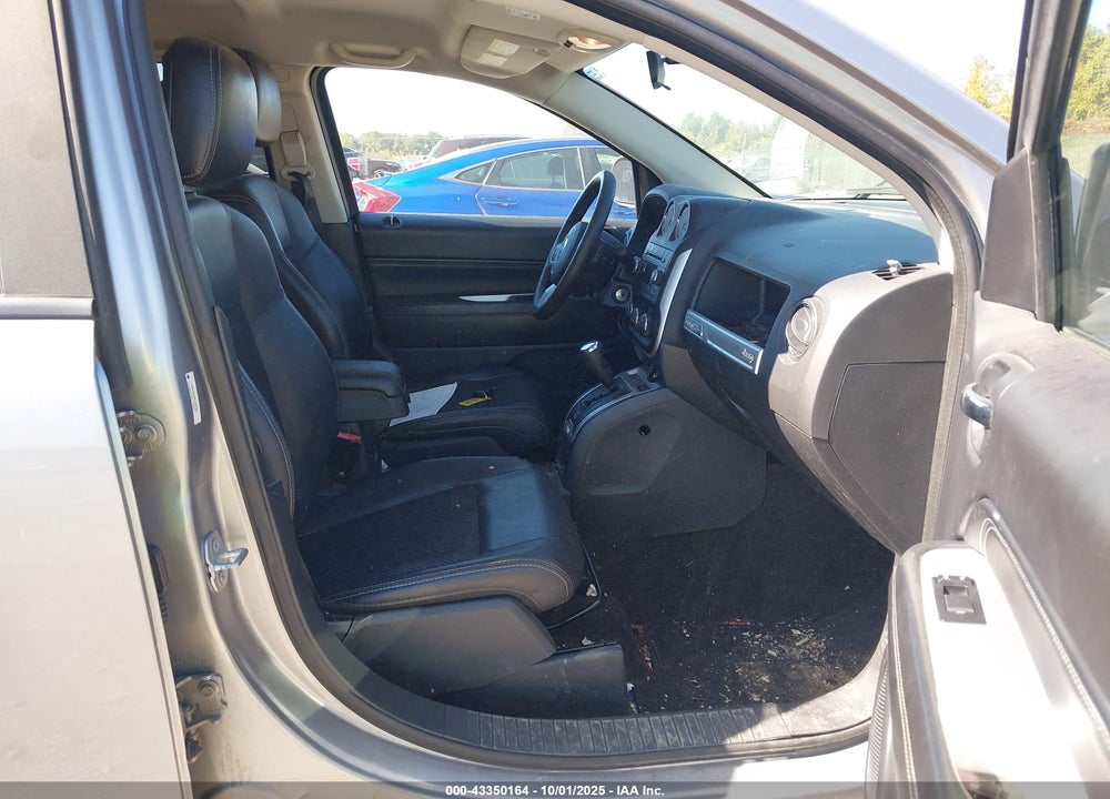 2015 JEEP COMPASS VIN: 1C4NJDEB9FD418160