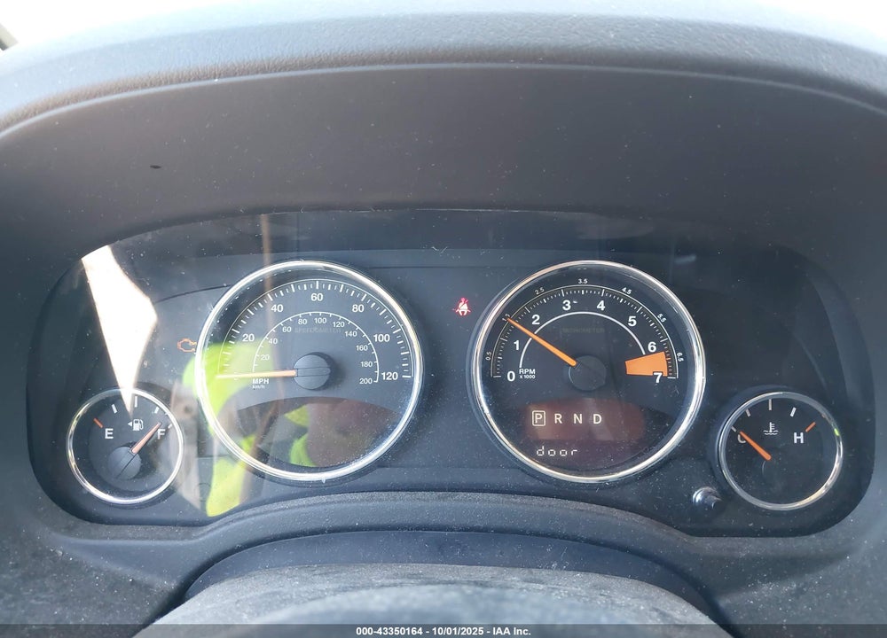 2015 JEEP COMPASS VIN: 1C4NJDEB9FD418160