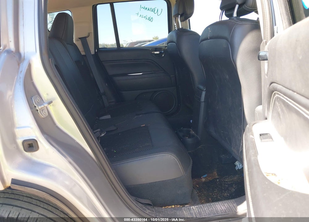 2015 JEEP COMPASS VIN: 1C4NJDEB9FD418160