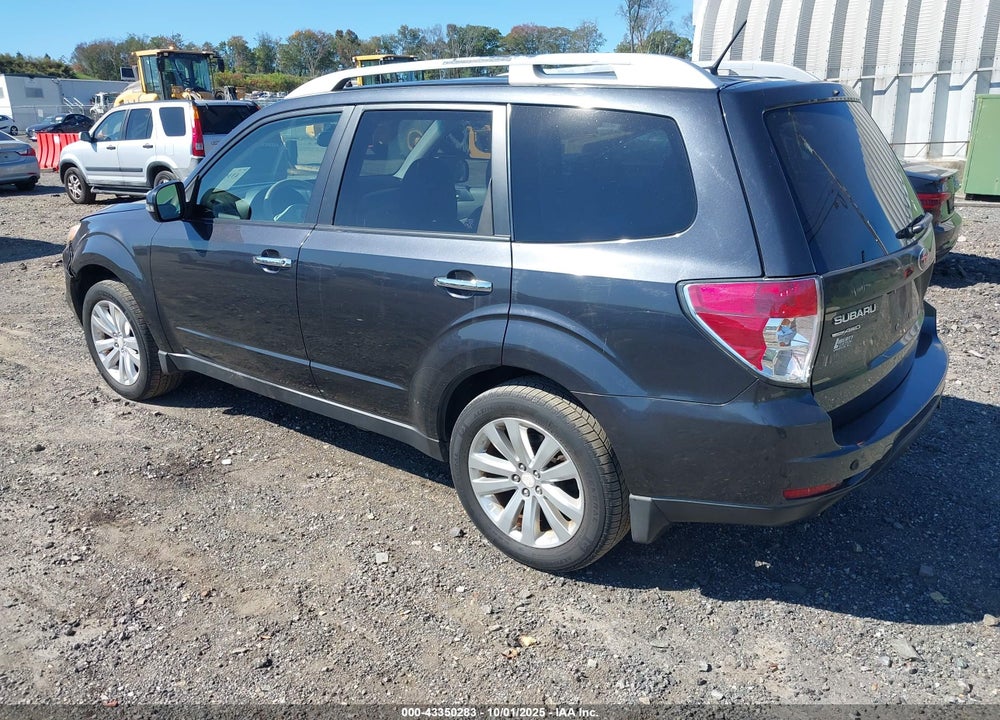 2011 SUBARU FORESTER 2.5X TOURING VIN: JF2SHAHC1BH724663