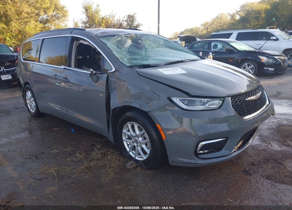 2022 CHRYSLER PACIFICA TOURING L VIN: 2C4RC1BG7NR233420