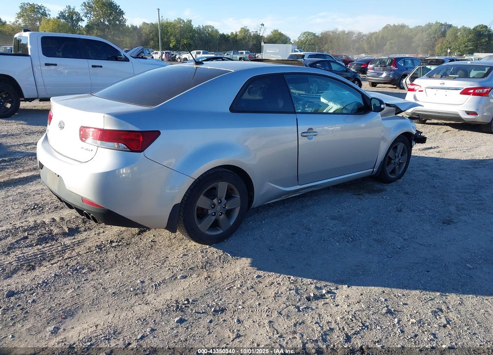 2010 KIA FORTE VIN: KNAFU6A2XA5202055