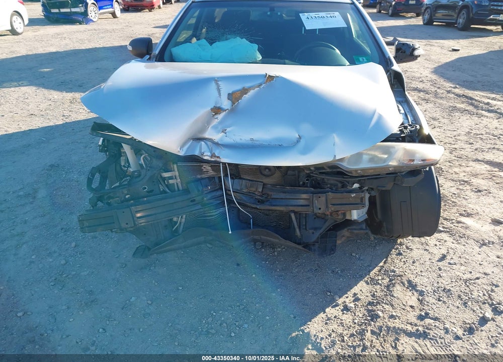 2010 KIA FORTE VIN: KNAFU6A2XA5202055