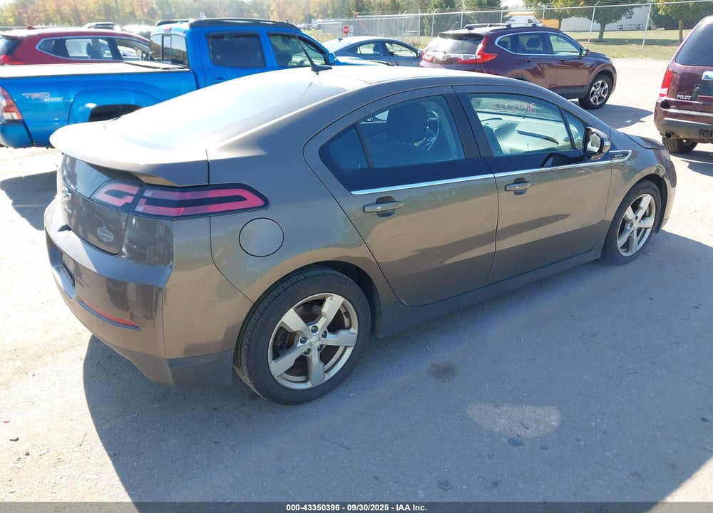 2014 CHEVROLET VOLT VIN: 1G1RA6E45EU133025