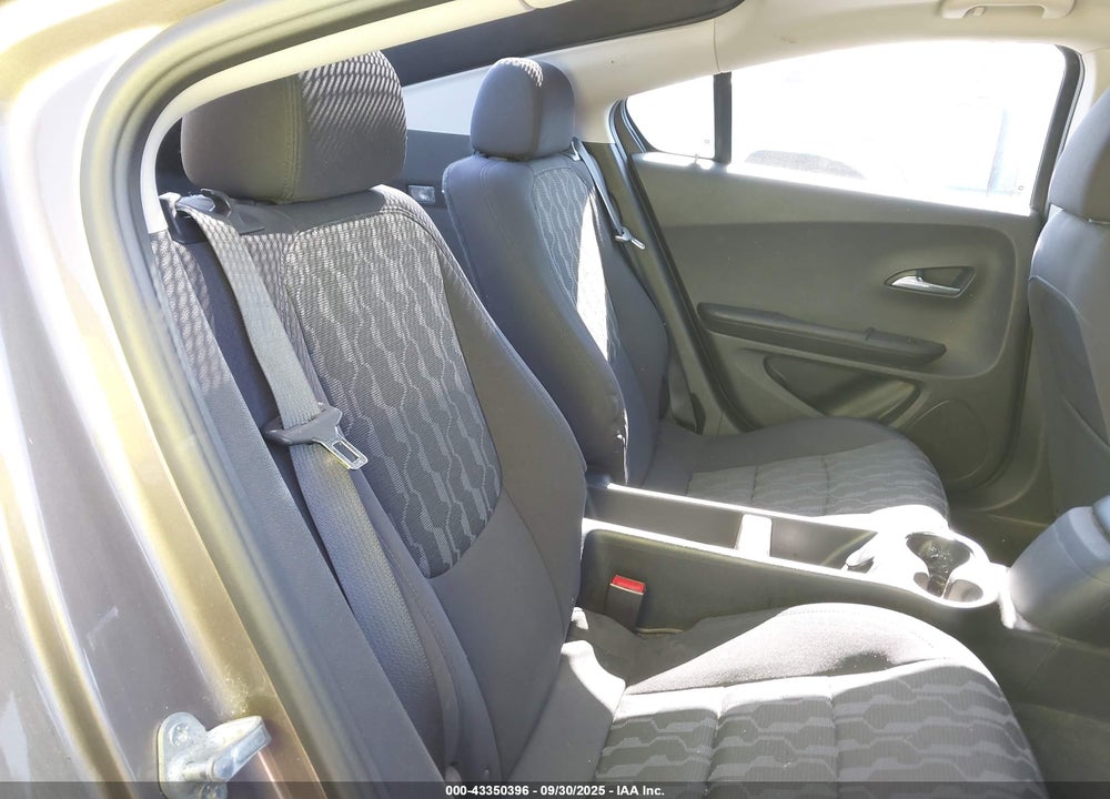 2014 CHEVROLET VOLT VIN: 1G1RA6E45EU133025