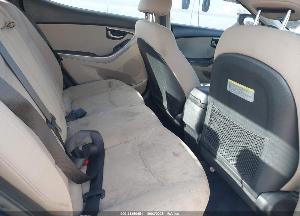 2016 HYUNDAI ELANTRA SE VIN: KMHDH4AE0GU492037