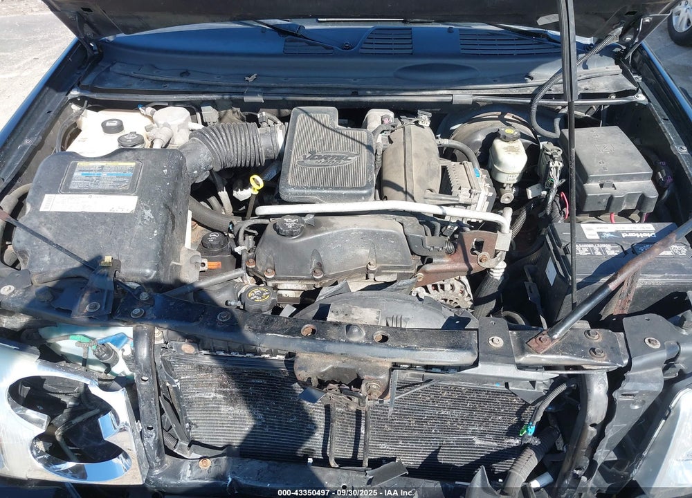 2005 GMC ENVOY XL SLE VIN: 1GKET16S356184175