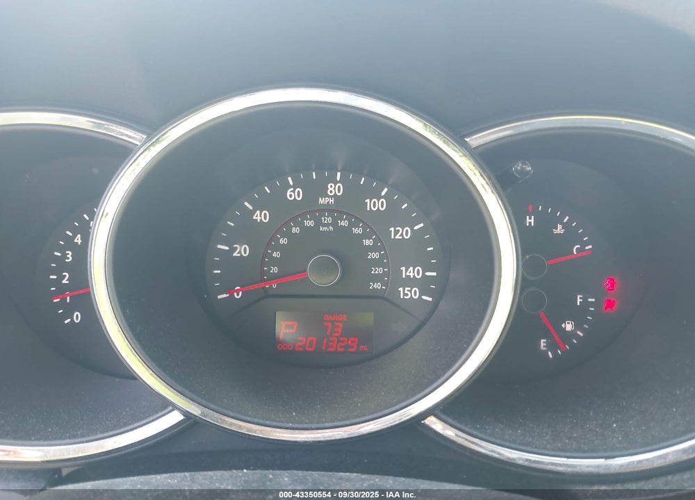 2011 KIA SORENTO VIN: 5XYKUCA19BG147484