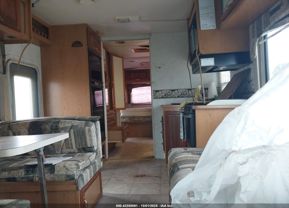 2001 FORD E-450 CUTAWAY STANDARD VIN: 1FDXE45S9YHB67743