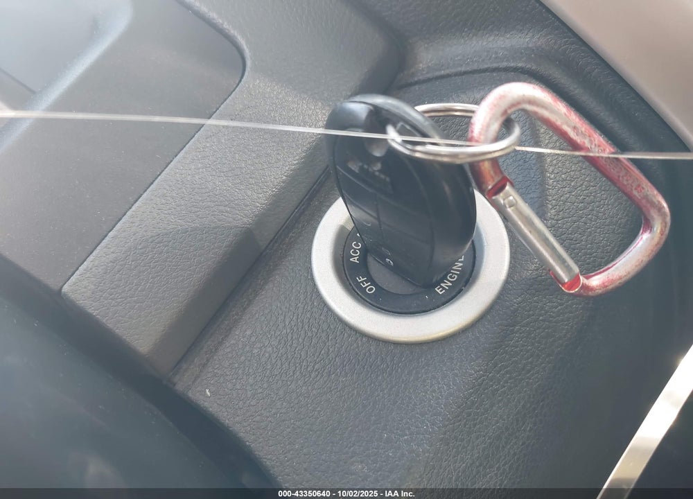 2018 RAM 1500 VIN: 1C6RR7GTXJS170644