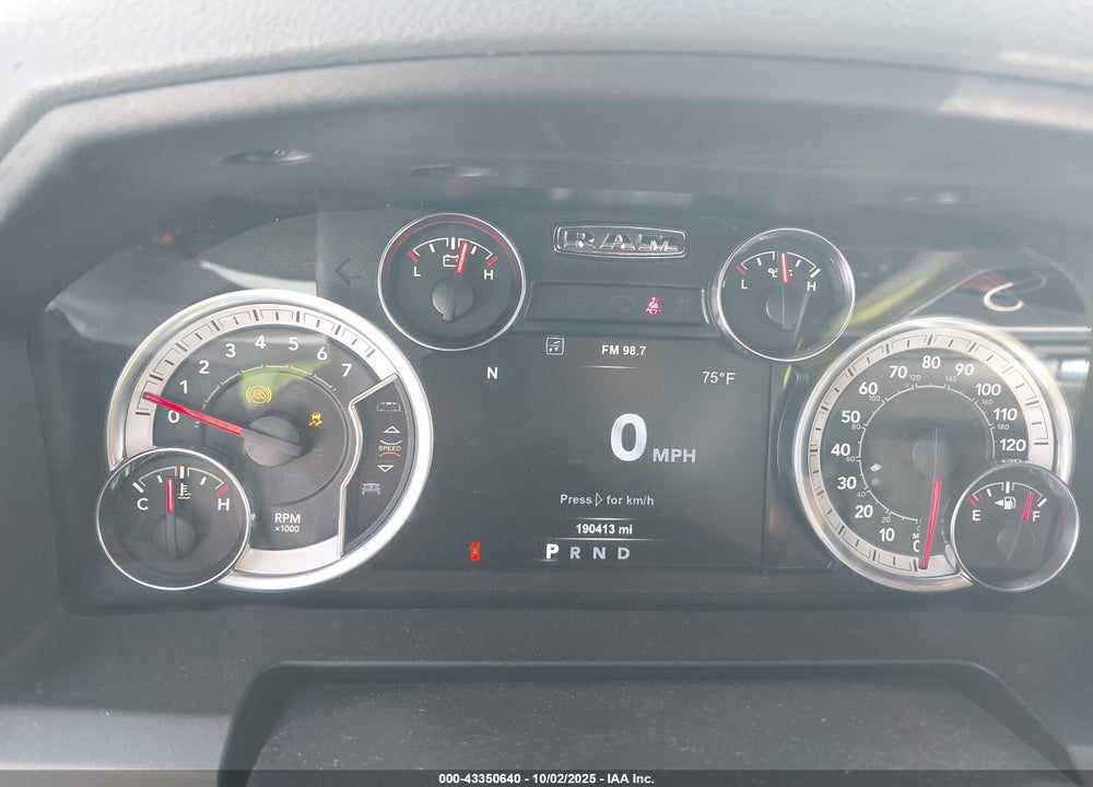 2018 RAM 1500 VIN: 1C6RR7GTXJS170644